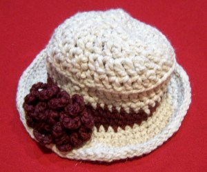 Crochet Hat Off White with Burg rose