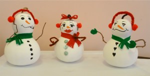 3-Snow-People-Mini-Gourds